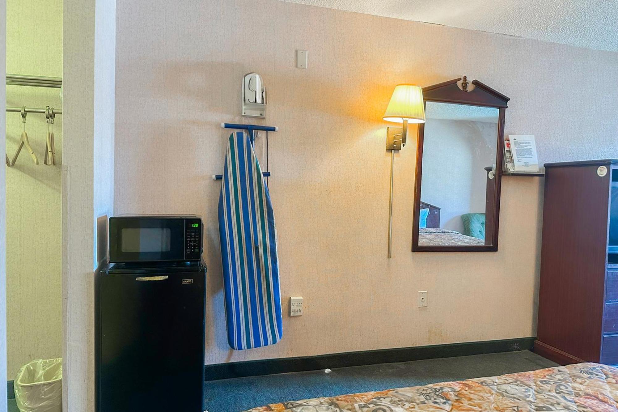 Oyo Hotel East Macon I-75 Dış mekan fotoğraf