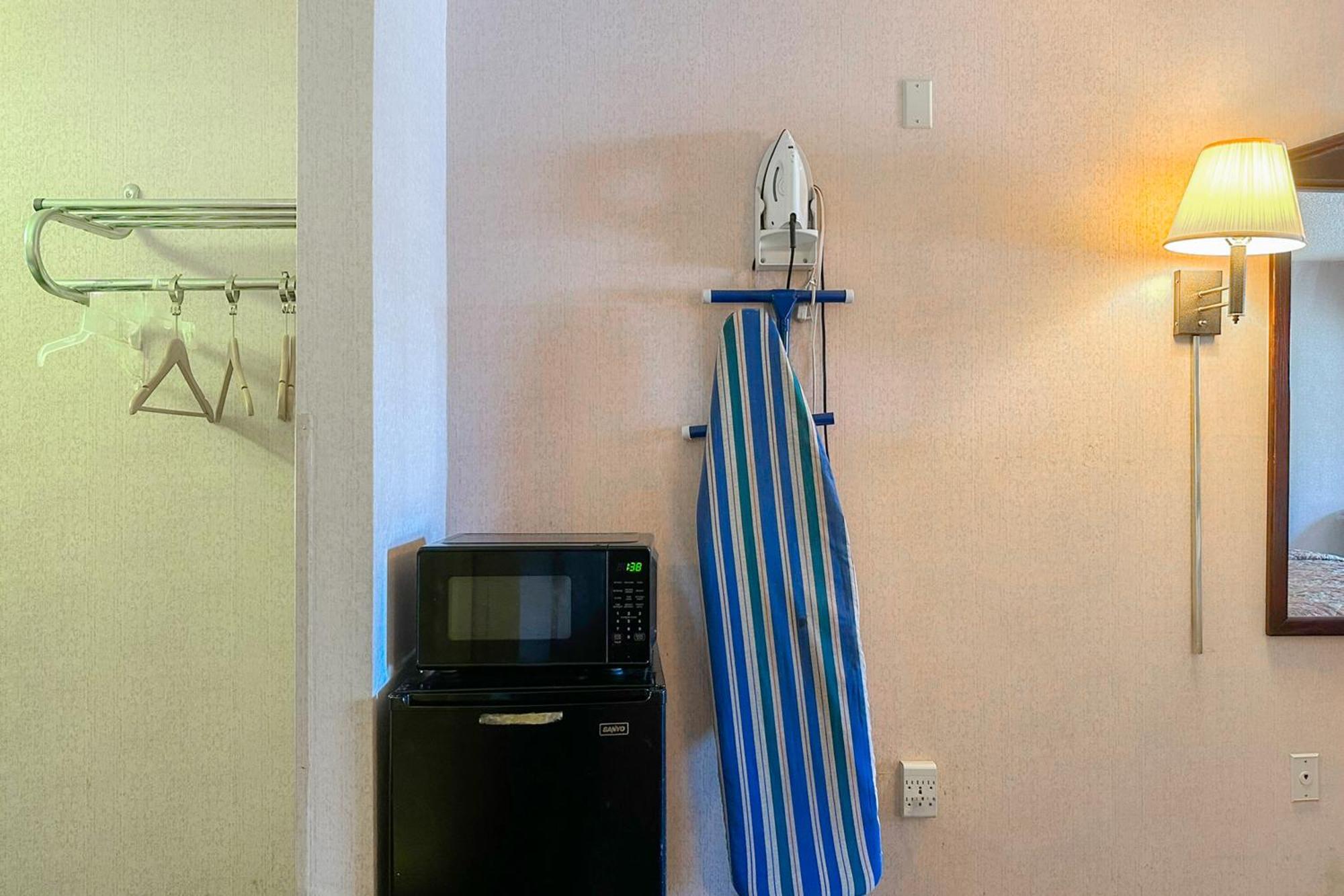Oyo Hotel East Macon I-75 Dış mekan fotoğraf