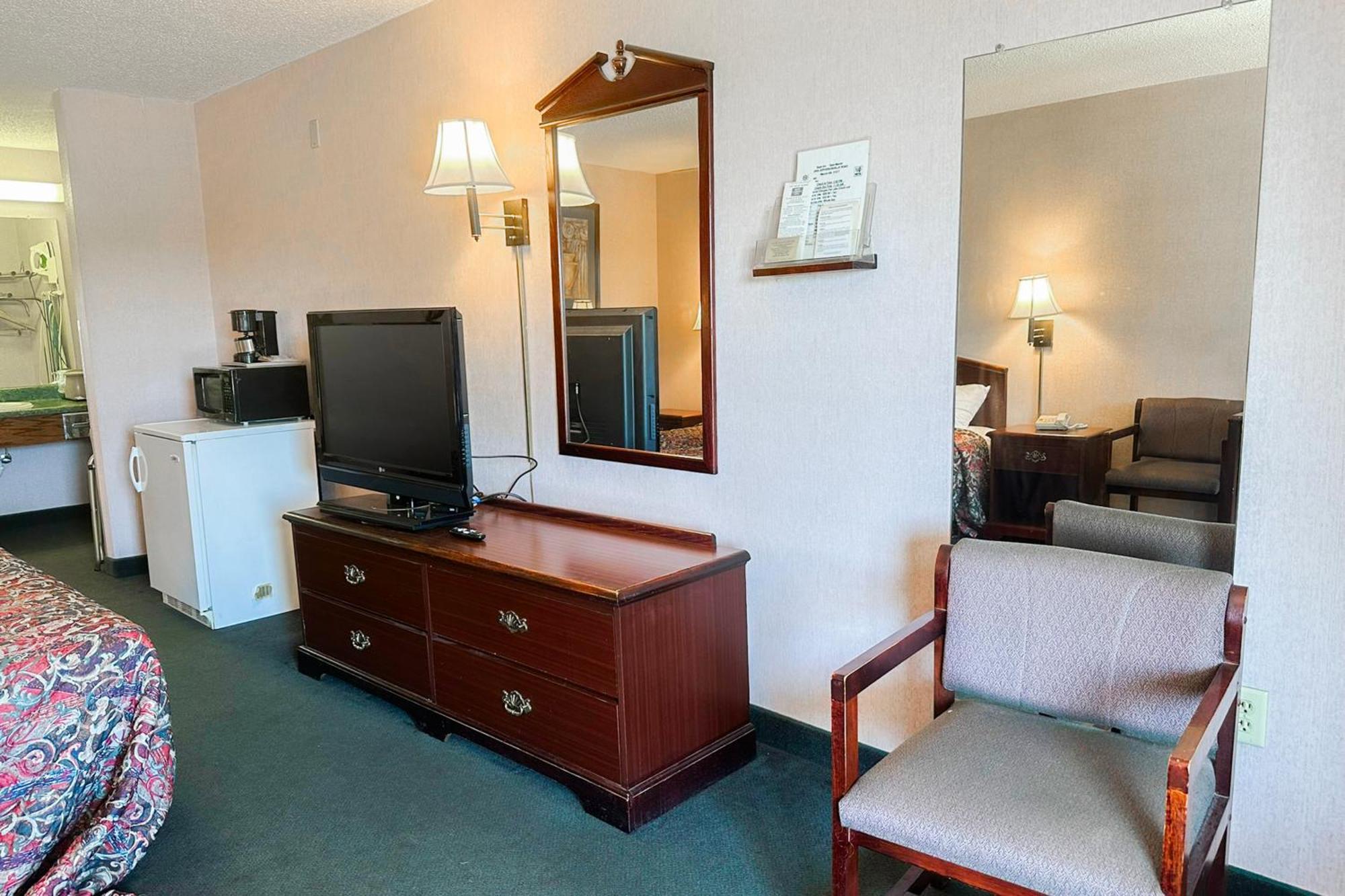 Oyo Hotel East Macon I-75 Dış mekan fotoğraf