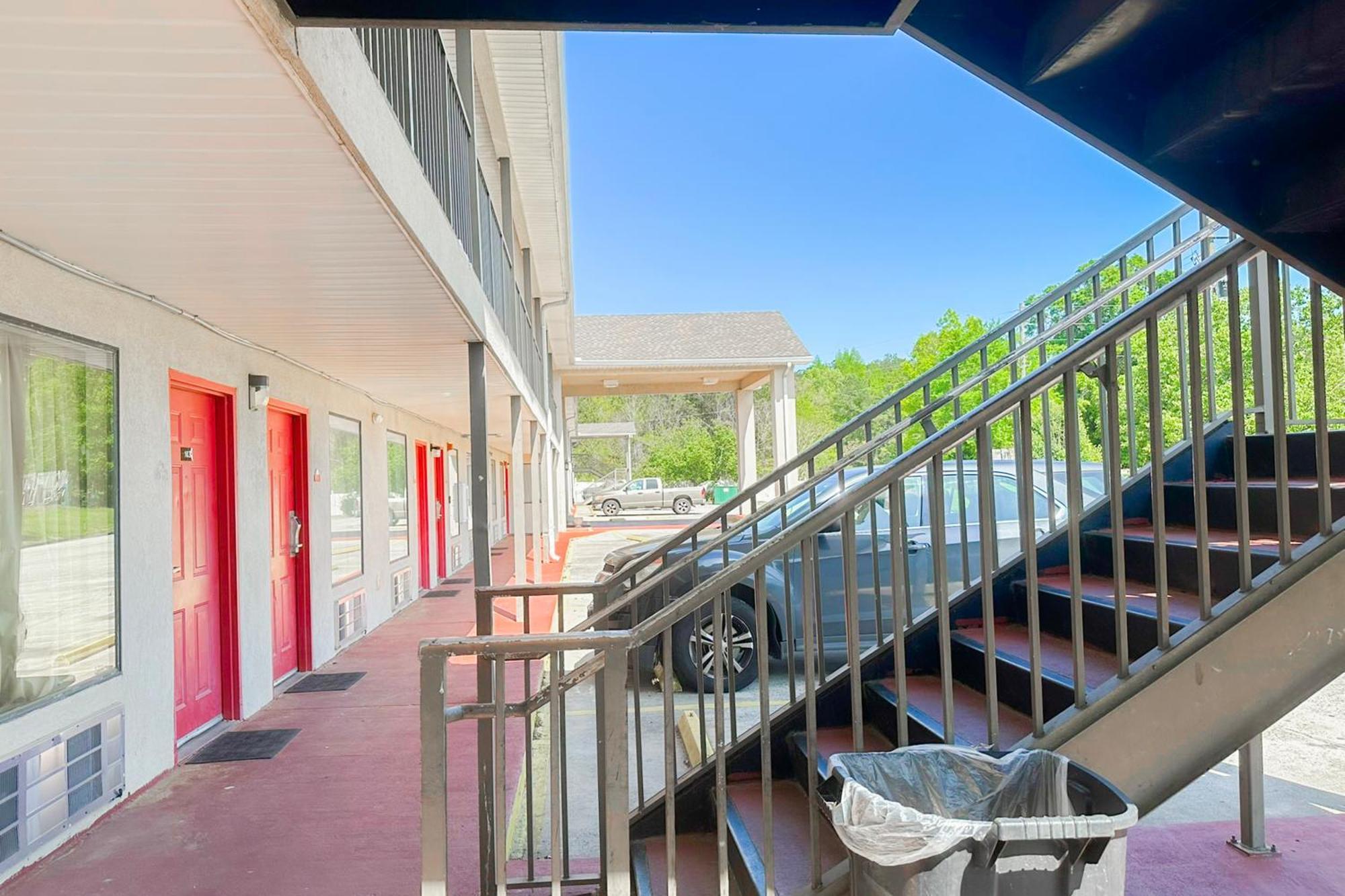 Oyo Hotel East Macon I-75 Dış mekan fotoğraf